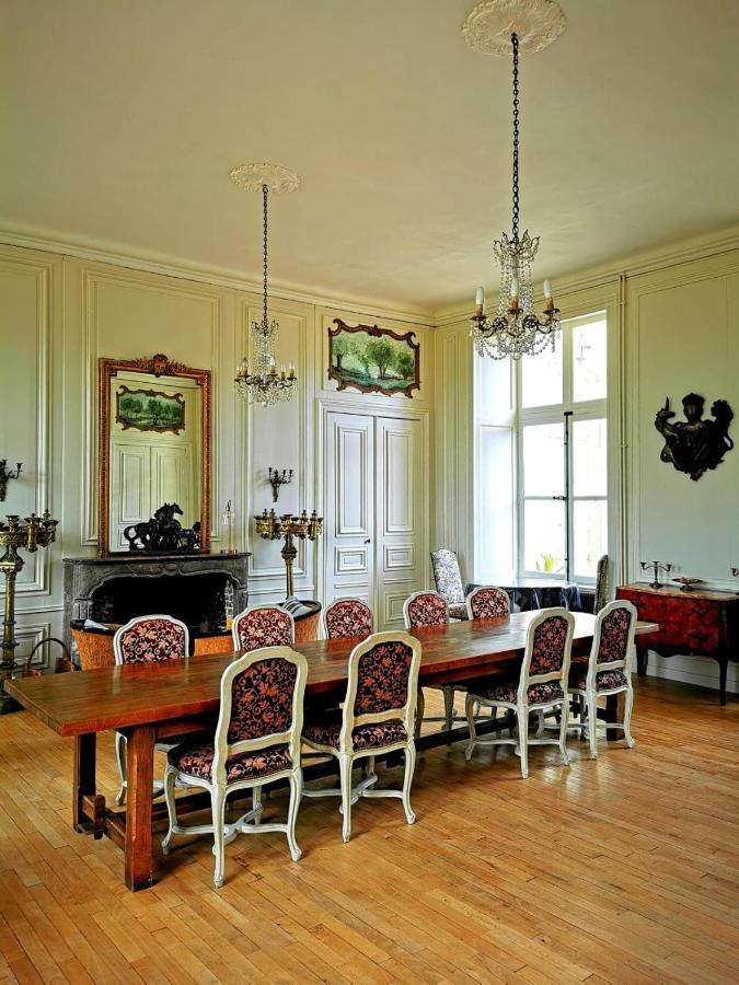 Hotel Du Chateau De Quineville Экстерьер фото