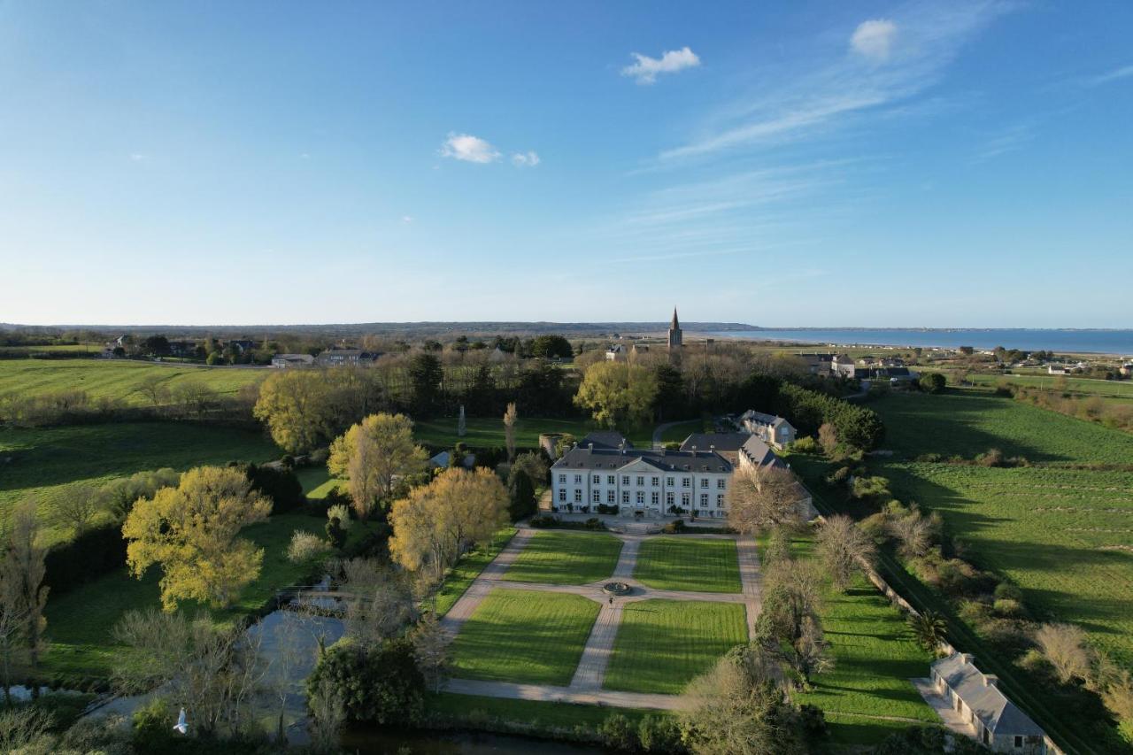 Hotel Du Chateau De Quineville Экстерьер фото