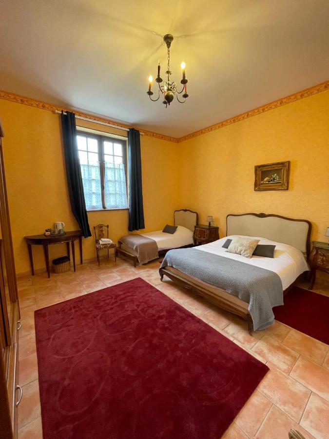 Hotel Du Chateau De Quineville Экстерьер фото