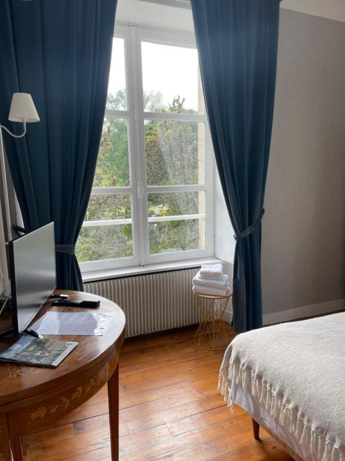 Hotel Du Chateau De Quineville Экстерьер фото