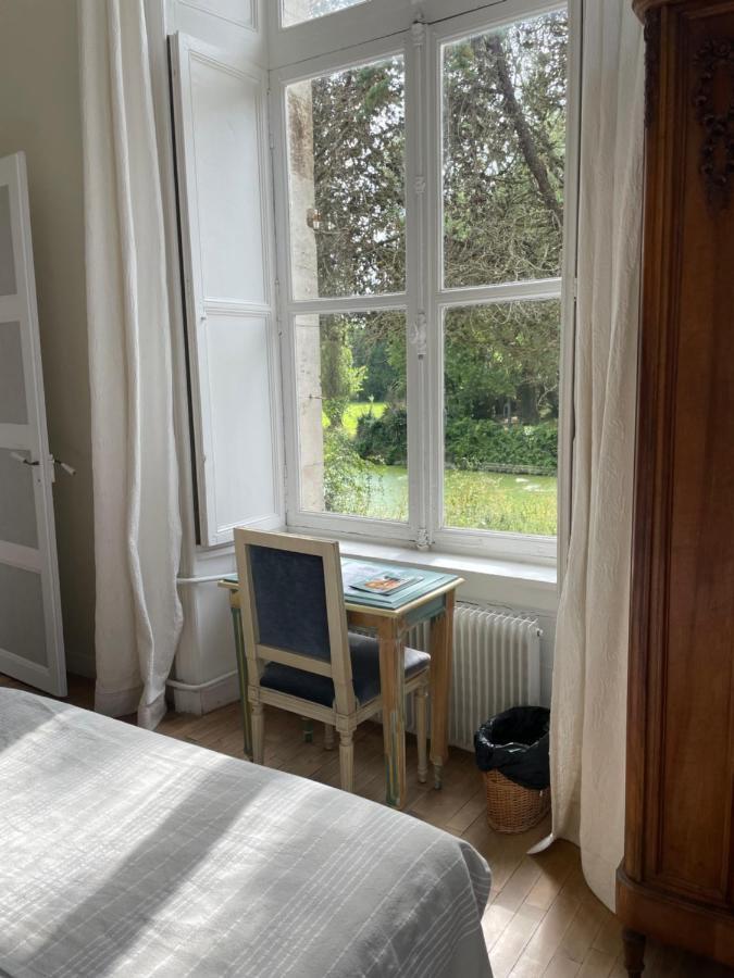 Hotel Du Chateau De Quineville Экстерьер фото